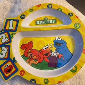 Sesame Street Yellow and Blue Divided Plate Party Supplies